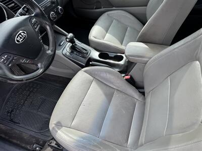 2014 Kia Forte EX   - Photo 8 - Indianapolis, IN 46226