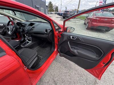 2015 Ford Fiesta SE   - Photo 19 - Indianapolis, IN 46226