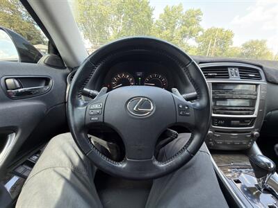 2010 Lexus IS 250C   - Photo 15 - Indianapolis, IN 46226