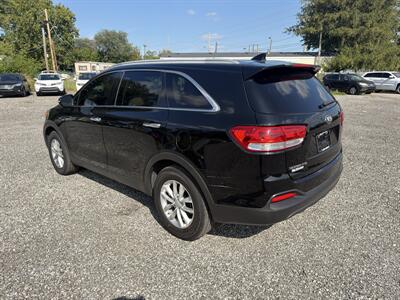 2016 Kia Sorento L - Photo 5 - Indianapolis, IN 46226