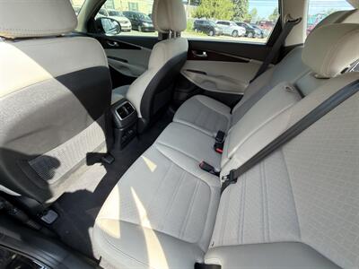 2016 Kia Sorento L - Photo 15 - Indianapolis, IN 46226