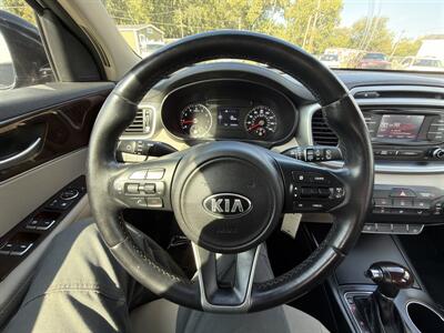 2016 Kia Sorento L - Photo 18 - Indianapolis, IN 46226