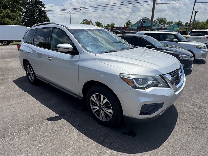 2017 Nissan Pathfinder S - Photo 1 - Indianapolis, IN 46226