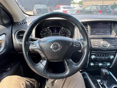 2017 Nissan Pathfinder S   - Photo 19 - Indianapolis, IN 46226