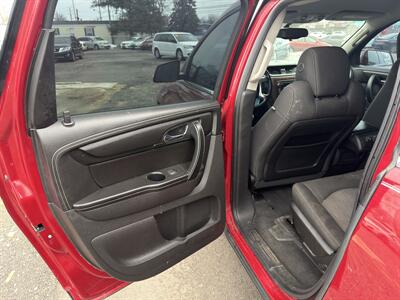 2013 Chevrolet Traverse LT   - Photo 15 - Indianapolis, IN 46226