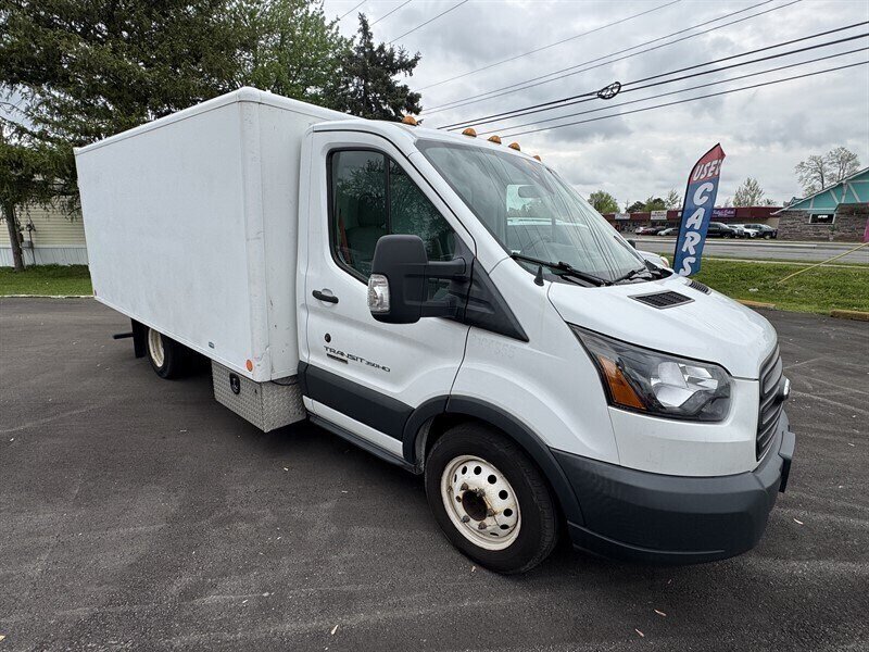 2018 Ford Transit 350 HD - Photo 1 - Indianapolis, IN 46226