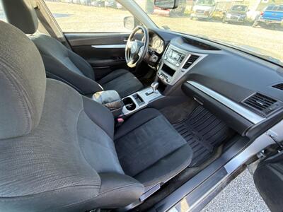 2014 Subaru Outback 2.5i   - Photo 10 - Indianapolis, IN 46226