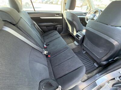 2014 Subaru Outback 2.5i   - Photo 12 - Indianapolis, IN 46226