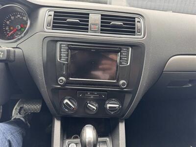 2017 Volkswagen Jetta 1.4T SE   - Photo 11 - Indianapolis, IN 46226