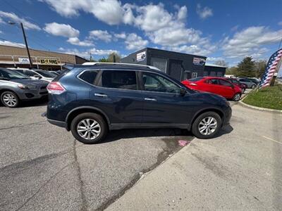 2016 Nissan Rogue SV   - Photo 7 - Indianapolis, IN 46226