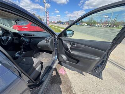 2016 Nissan Rogue SV   - Photo 18 - Indianapolis, IN 46226