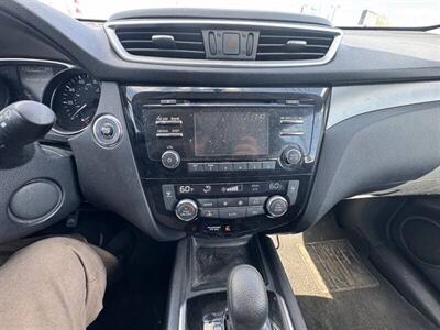 2016 Nissan Rogue SV   - Photo 10 - Indianapolis, IN 46226