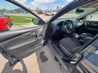 2016 Nissan Rogue SV   - Photo 11 - Indianapolis, IN 46226