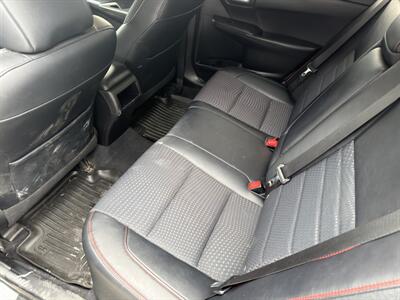 2015 Toyota Camry SE   - Photo 14 - Indianapolis, IN 46226