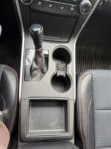 2015 Toyota Camry SE   - Photo 19 - Indianapolis, IN 46226