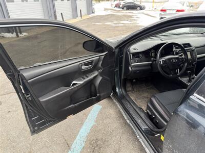 2015 Toyota Camry SE   - Photo 15 - Indianapolis, IN 46226