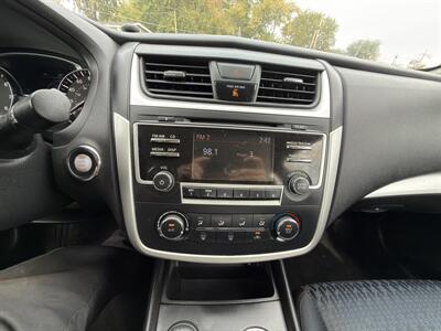 2016 Nissan Altima 2.5 - Photo 17 - Indianapolis, IN 46226
