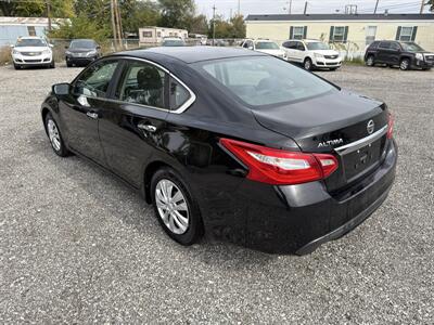 2016 Nissan Altima 2.5 - Photo 5 - Indianapolis, IN 46226