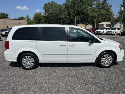 2017 Dodge Grand Caravan SE   - Photo 8 - Indianapolis, IN 46226