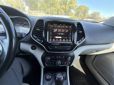 2019 Jeep Cherokee Limited - Photo 18 - Indianapolis, IN 46226