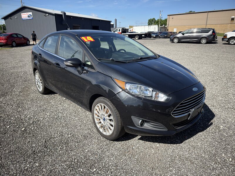 2014 Ford Fiesta Titanium   - Photo 1 - Indianapolis, IN 46226