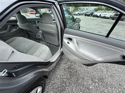 2007 Toyota Camry LE - Photo 11 - Indianapolis, IN 46226