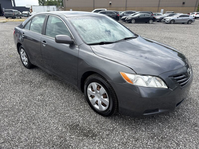 2007 Toyota Camry LE   - Photo 1 - Indianapolis, IN 46226