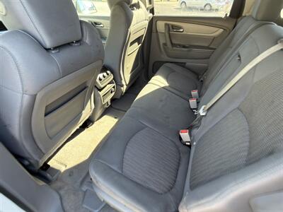 2015 Chevrolet Traverse LS   - Photo 15 - Indianapolis, IN 46226