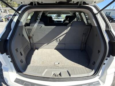 2015 Chevrolet Traverse LS   - Photo 13 - Indianapolis, IN 46226