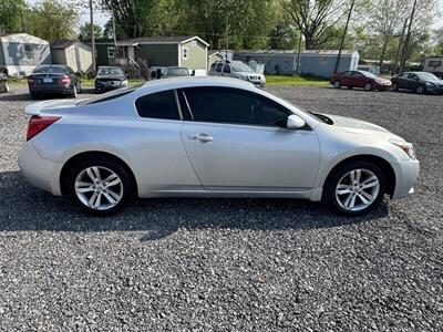2010 Nissan Altima 2.5 S  Coupe - Photo 7 - Indianapolis, IN 46226