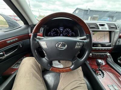 2010 Lexus LS 460   - Photo 19 - Indianapolis, IN 46226