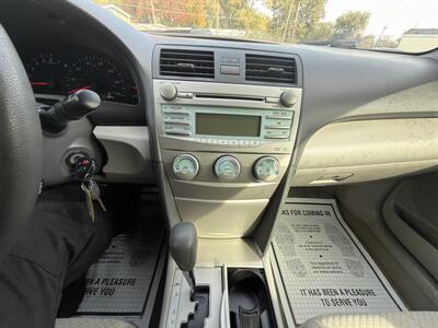 2007 Toyota Camry LE - Photo 17 - Indianapolis, IN 46226