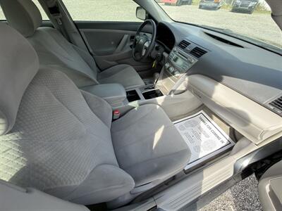 2007 Toyota Camry LE - Photo 9 - Indianapolis, IN 46226