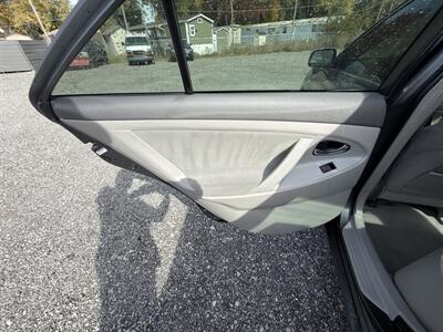 2007 Toyota Camry LE - Photo 12 - Indianapolis, IN 46226