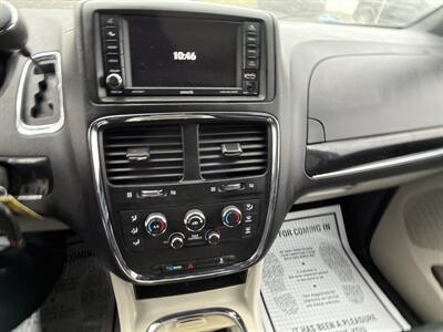 2016 Dodge Grand Caravan SXT   - Photo 17 - Indianapolis, IN 46226