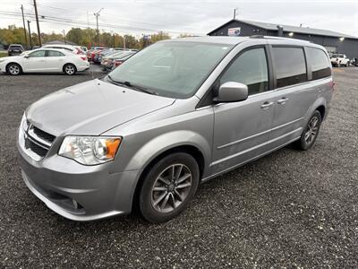 2016 Dodge Grand Caravan SXT   - Photo 3 - Indianapolis, IN 46226