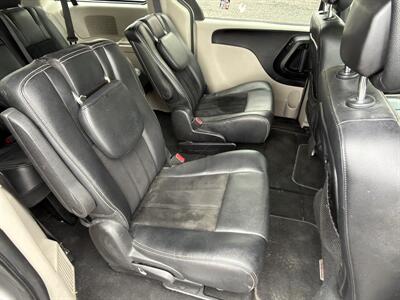 2016 Dodge Grand Caravan SXT   - Photo 11 - Indianapolis, IN 46226