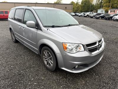 2016 Dodge Grand Caravan SXT   - Photo 1 - Indianapolis, IN 46226