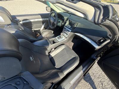 2011 INFINITI G37 Convertible   - Photo 10 - Indianapolis, IN 46226