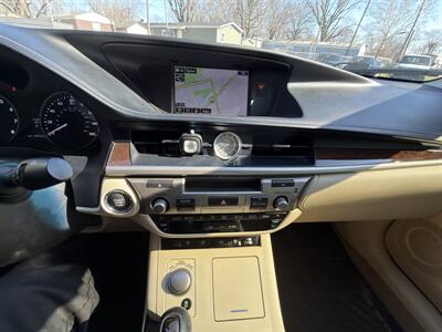 2015 Lexus ES 350   - Photo 18 - Indianapolis, IN 46226