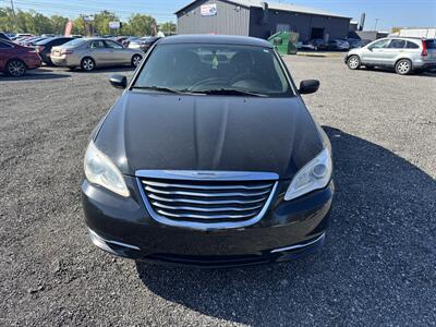2014 Chrysler 200 LX   - Photo 2 - Indianapolis, IN 46226