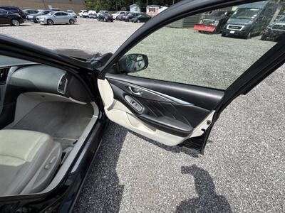 2016 INFINITI Q50 2.0T - Photo 9 - Indianapolis, IN 46226