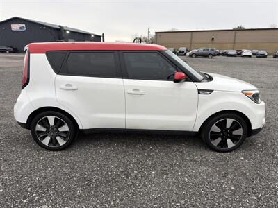 2019 Kia Soul +   - Photo 8 - Indianapolis, IN 46226
