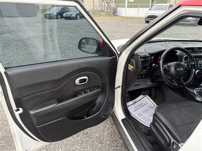 2019 Kia Soul +   - Photo 16 - Indianapolis, IN 46226