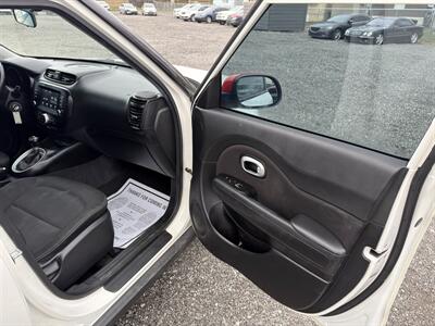 2019 Kia Soul +   - Photo 9 - Indianapolis, IN 46226