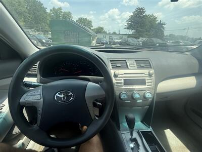 2010 Toyota Camry LE   - Photo 6 - Indianapolis, IN 46226