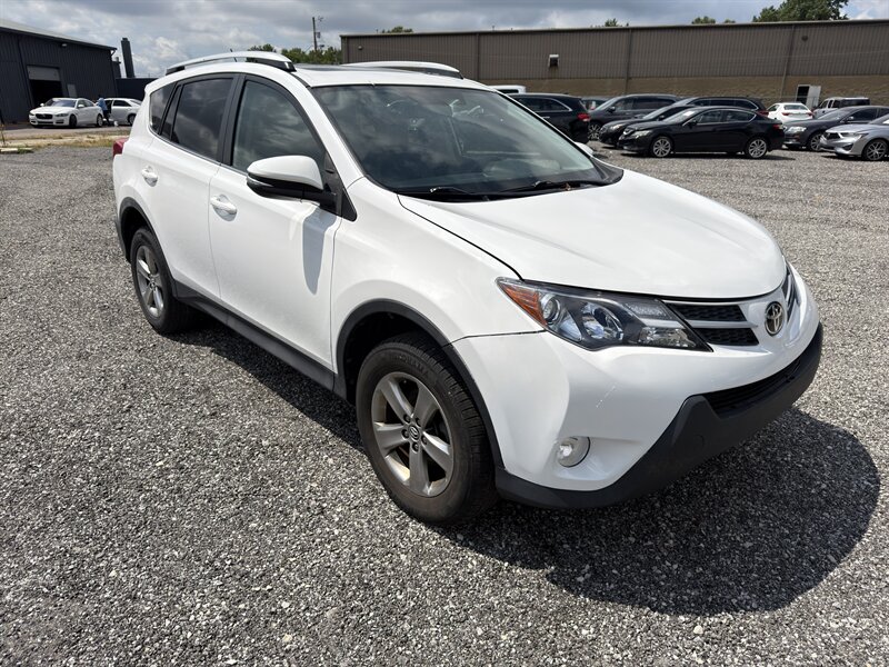 2015 Toyota RAV4 XLE   - Photo 1 - Indianapolis, IN 46226