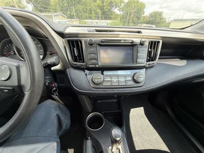 2015 Toyota RAV4 XLE - Photo 18 - Indianapolis, IN 46226