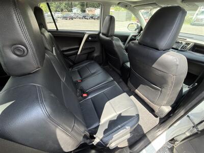 2015 Toyota RAV4 XLE - Photo 12 - Indianapolis, IN 46226