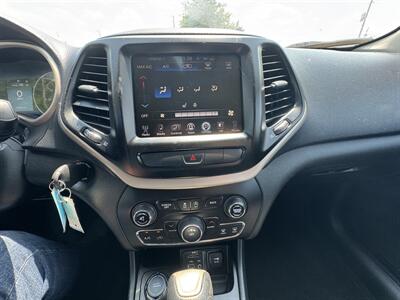 2015 Jeep Cherokee Latitude   - Photo 10 - Indianapolis, IN 46226